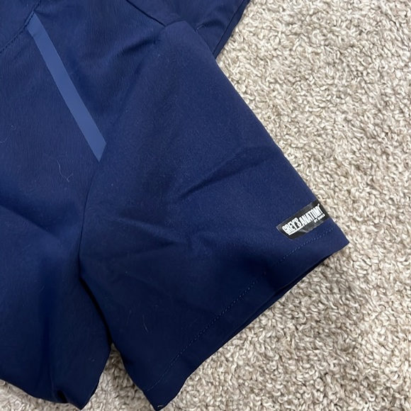 Grey’s Anatomy Navy Scrub Top - Picture 3 of 5